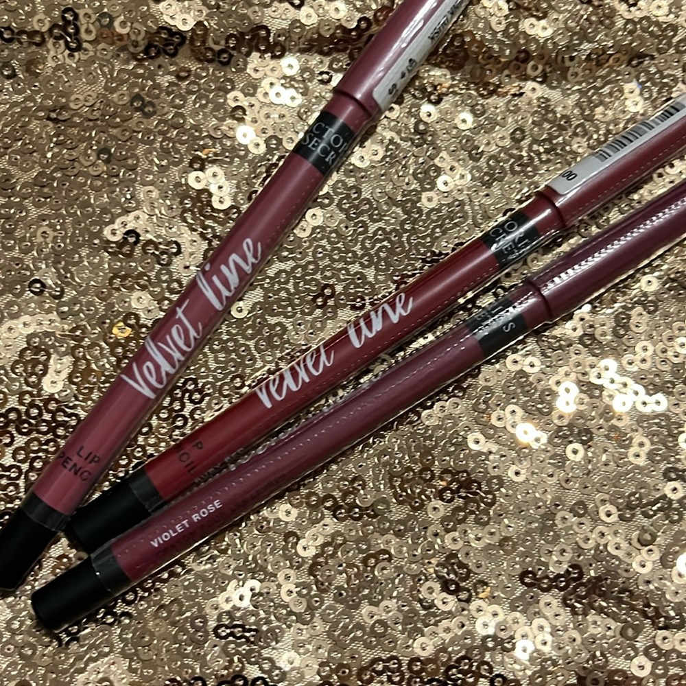 VS Lip liner